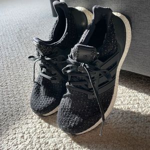 Adidas Ultraboost Black Women’s Sz. 6.5